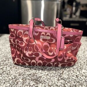 Vintage Coach Pink and Maroon  Signature Tote Excellent Condition